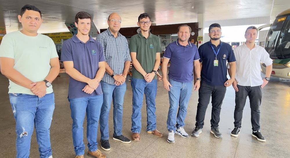 Cirone Deiró mobiliza secretarias para resolver pendências da rodoviária de Cacoal