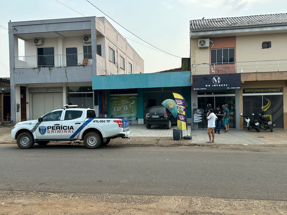 Homem é Alvejado a Tiros em Comércio na Frente da Rodoviária Interestadual de Jaru