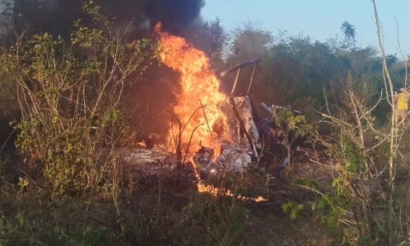 Queda de helicóptero deixa duas pessoas m0rtas, em Pernambuco; veja vídeo