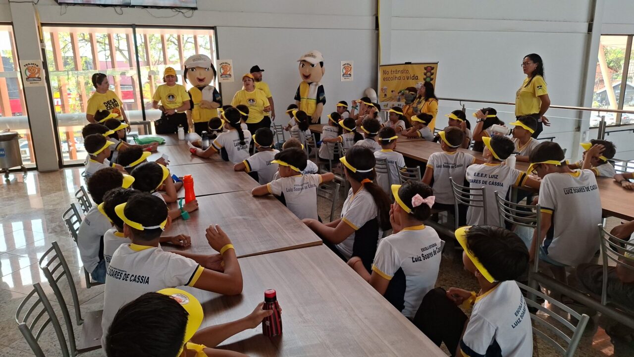 Segunda edição do projeto Agente Mirim no Trânsito é encerrada com atividade prática na rodoviária de Porto Velho