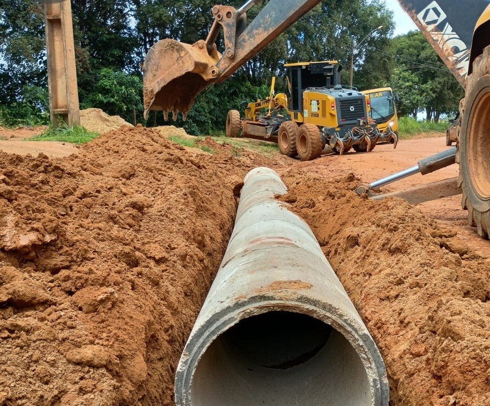 Prefeitura avança com obras de drenagem em vários bairros de Porto Velho