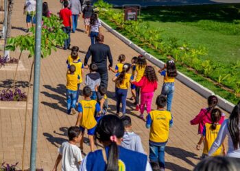 Porto Velho celebra o Dia Mundial da Limpeza com estudantes em ação por uma cidade mais consciente