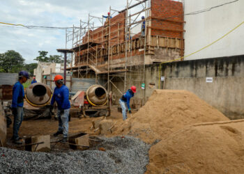Governo de RO impulsiona mercado de trabalho com mais de 3 mil vagas em diversas áreas