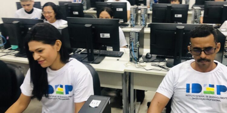 Inscrições para cursos profissionalizantes presenciais estão abertas até o dia 16, em Porto Velho