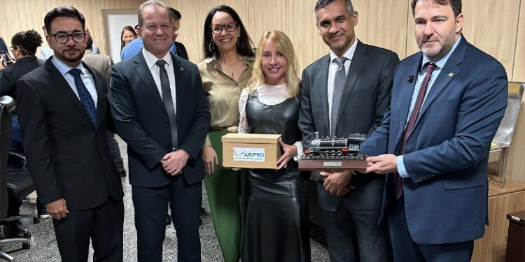 MPRO e Ampro reforçam parceria com o Poder Legislativo em visita à Assembleia