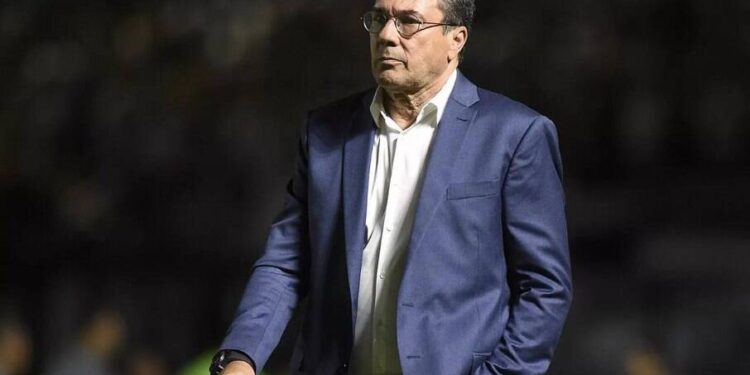 Técnico Vanderlei Luxemburgo ministra palestra “Construindo Campeões” no Teatro Banzeiros nesta sexta-feira (10)