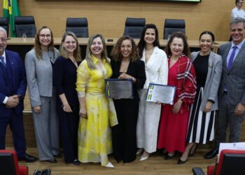Magistrada Tânia Mara Guirro é homenageada em sessão solene da Assembleia Legislativa