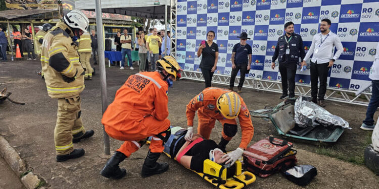 Ação integrada une educação no trânsito e incentivo à doação de sangue em Porto Velho