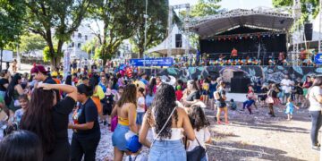 Mobilização atua contra violência a crianças e adolescentes no Carnaval