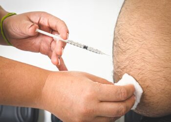 Anvisa registra aumento de reações adversas e reforça necessidade de prescrição médica